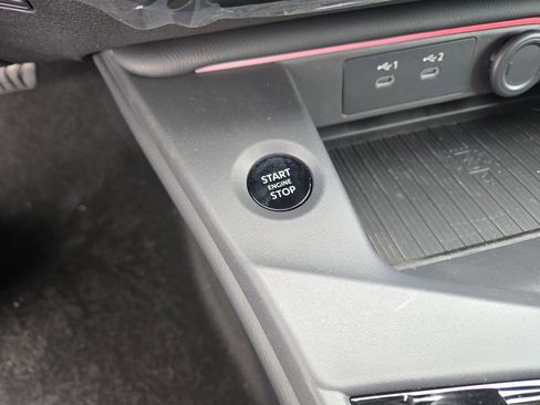 New 2026 Nissan Sentra SR w/ SR Premium Package FWD image 21