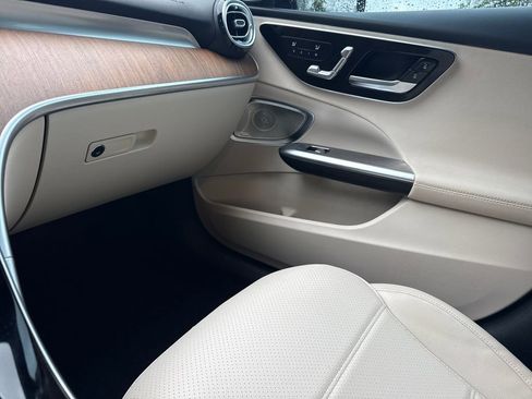 Used 2022 Mercedes-Benz C 300 Sedan image 17
