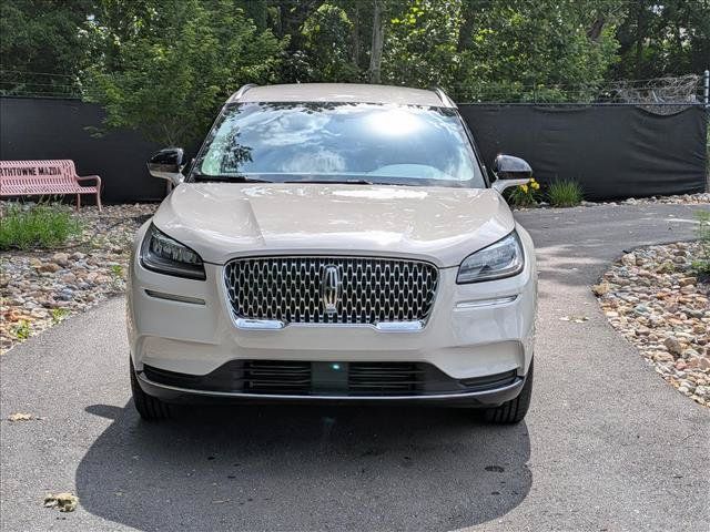 Used 2022 Lincoln Corsair AWD w/ Equipment Group 101A image 9