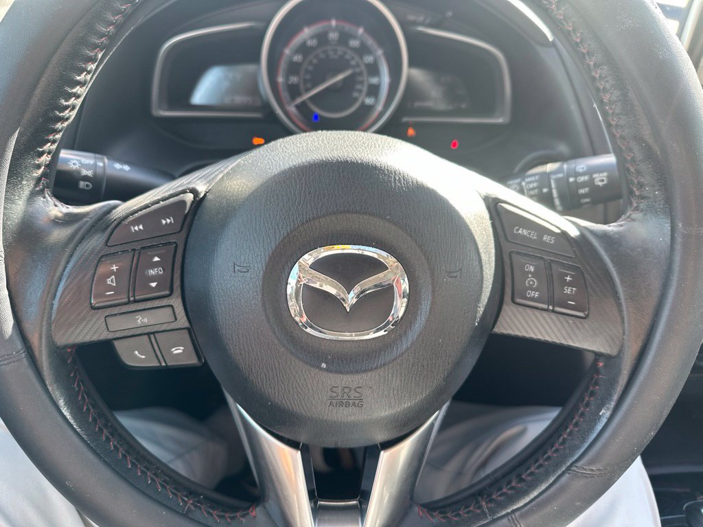 Used 2014 MAZDA MAZDA3 i Touring w/ Technology Package FWD image 14
