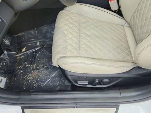 Used 2022 Genesis G70 3.3T image 34