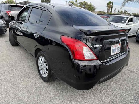 Used 2017 Nissan Versa SV w/ SV Special Edition Package FWD image 3