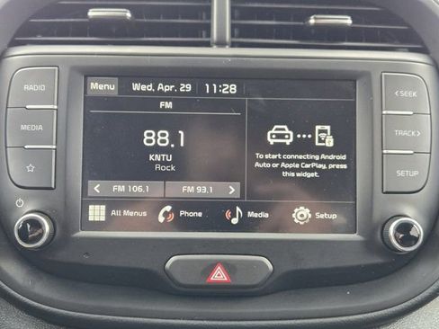 Certified 2025 Kia Soul LX w/ LX Technology Package FWD image 16