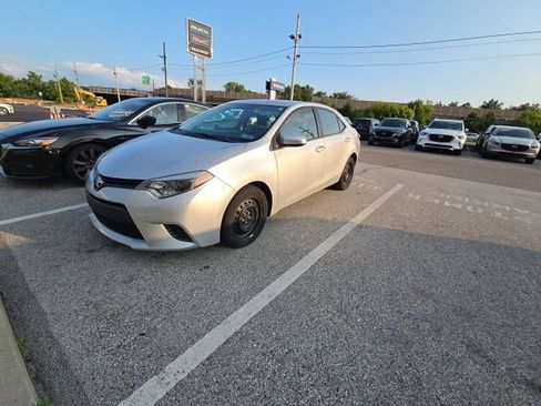 Used 2014 Toyota Corolla LE FWD image 7