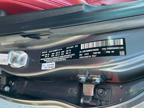 Used 2019 Alfa Romeo Giulia Ti Sport w/ Quick Order Package 22U Sport image 17