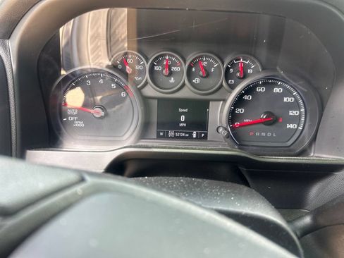 Used 2021 Chevrolet Silverado 1500 Custom Trail Boss w/ LPO, Dark Essentials Package AWD/4WD image 14