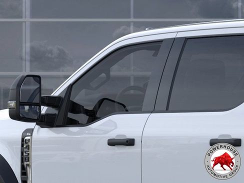 New 2026 Ford F450 XL w/ XL Chrome Package RWD image 21