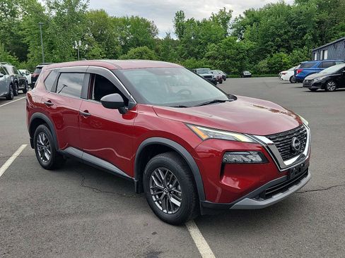 Used 2023 Nissan Rogue S AWD/4WD image 3