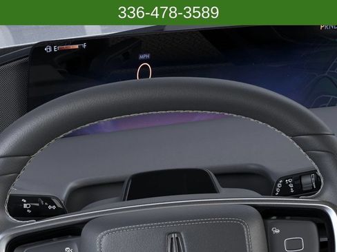 New 2026 Lincoln Navigator Reserve AWD/4WD image 13