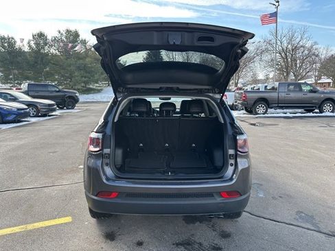 Certified 2022 Jeep Compass Limited image 15