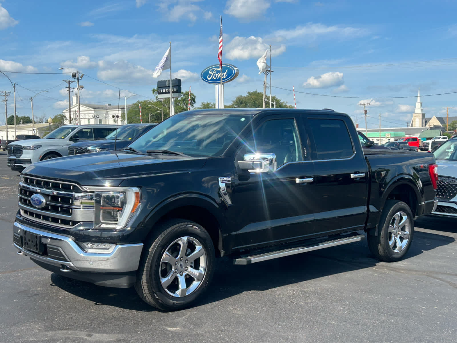 Used 2023 Ford F150 Lariat w/ Equipment Group 502A High AWD/4WD image 2