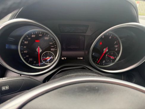 Used 2018 Mercedes-Benz SLC 300 image 24