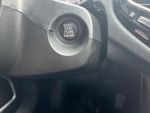 Used 2019 Jeep Compass Limited AWD/4WD image 15