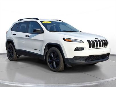 Used 2017 Jeep Cherokee 4WD Altitude