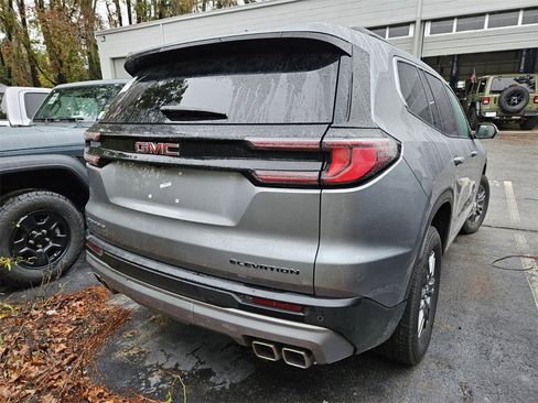 Used 2025 GMC Acadia Elevation image 7
