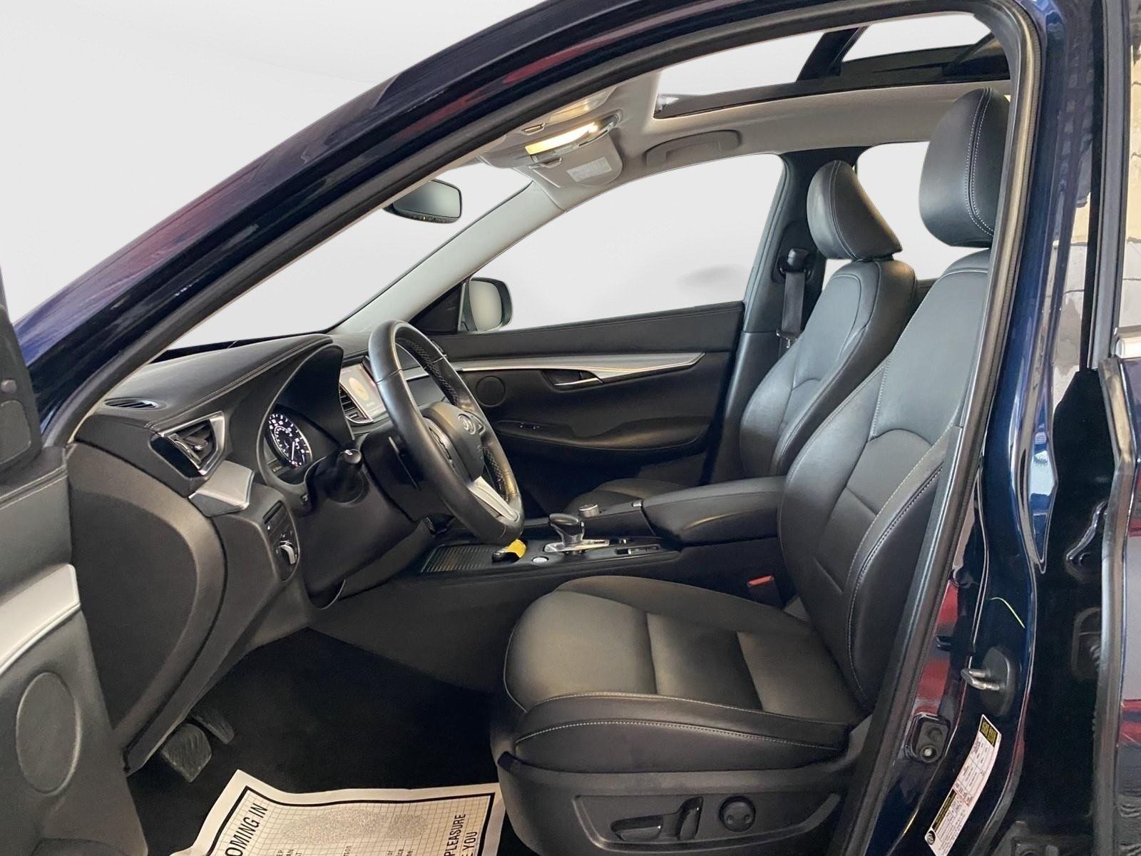 Used 2019 INFINITI QX50 Luxe AWD/4WD image 22