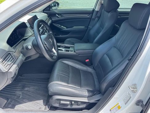 Used 2018 Honda Accord EX-L image 9
