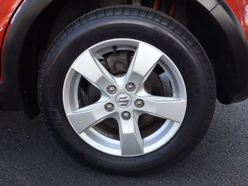 Used 2010 Suzuki SX4 Touring AWD/4WD image 41
