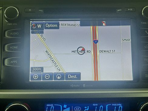 Used 2015 Toyota Highlander XLE image 21