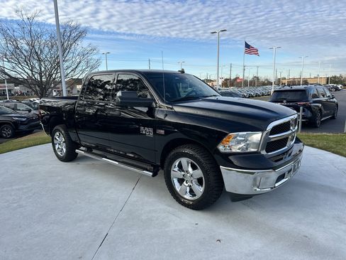 Used 2021 RAM 1500 Tradesman w/ Tradesman SXT Package image 2