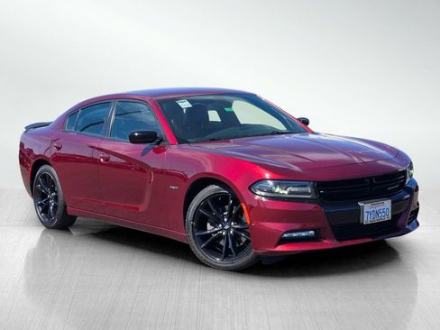 Used 2017 Dodge Charger R/T w/ Plus Group image 1
