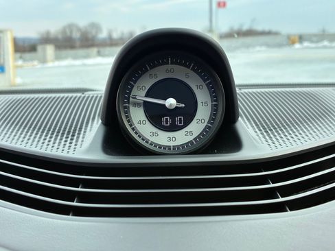 Certified 2023 Porsche Taycan GTS image 17