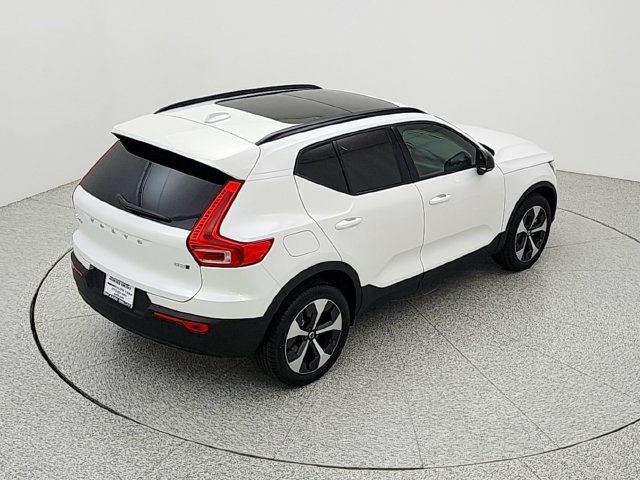 New 2026 Volvo XC40 B5 Plus w/ Protection Package Premier AWD/4WD image 34
