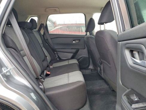 Used 2026 Nissan Rogue SV FWD image 4