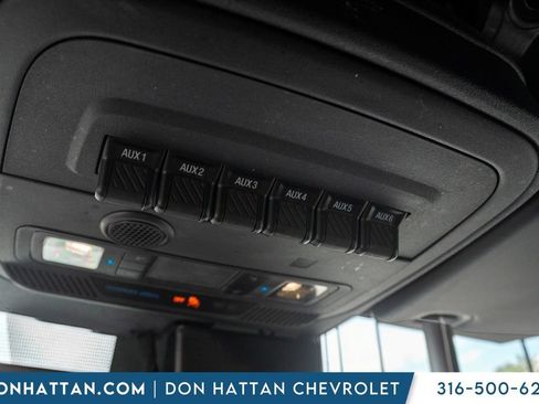 Used 2022 Ford Bronco Black Diamond AWD/4WD image 17