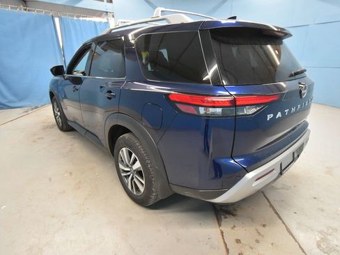 Used 2024 Nissan Pathfinder SL image 28