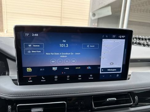 Certified 2022 Lincoln Nautilus Reserve w/ Cargo Utility Package FWD image 17