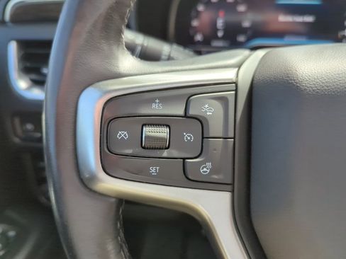 Used 2022 Chevrolet Suburban LT w/ Luxury Package AWD/4WD image 23