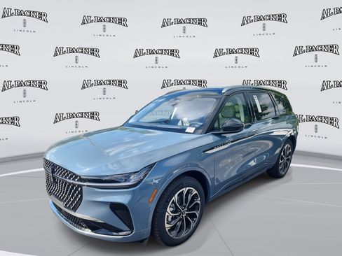 New 2026 Lincoln Nautilus Reserve image 1