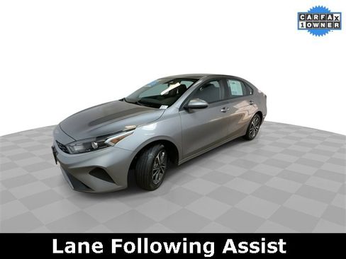 Used 2024 Kia Forte LXS image 4