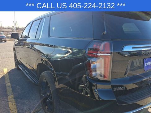 Used 2024 Chevrolet Suburban LT w/ LT Signature Package image 23