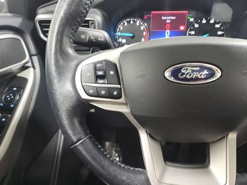 Used 2021 Ford Explorer XLT w/ Equipment Group 202A AWD/4WD image 23