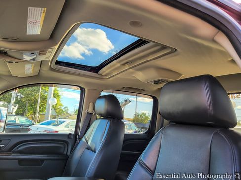 Used 2013 GMC Sierra 2500 Denali w/ Suspension Package, Off-Road image 12