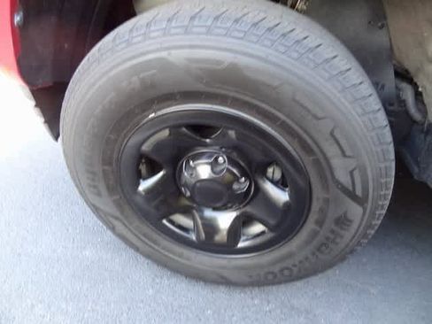 Used 2023 Toyota Tacoma SR image 21