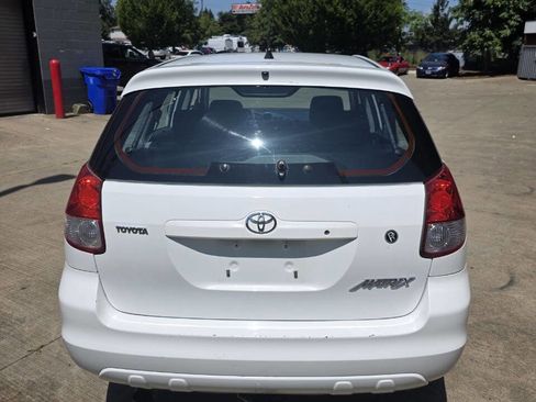 Used 2004 Toyota Matrix image 6