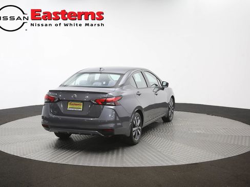 Used 2021 Nissan Versa SR FWD image 38