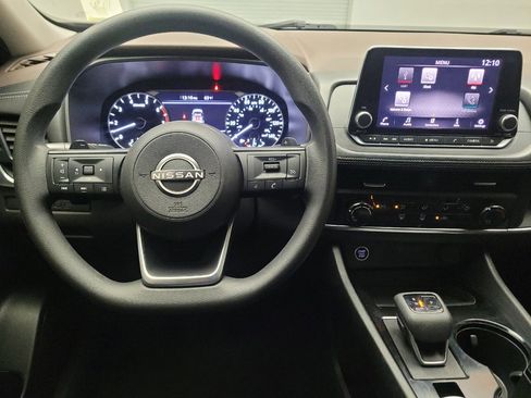 Used 2023 Nissan Rogue S image 22