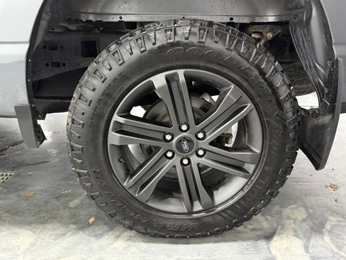 Used 2022 Ford F150 Lariat w/ Equipment Group 502A High image 37