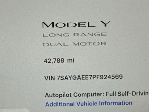 Used 2023 Tesla Model Y Long Range AWD/4WD image 17