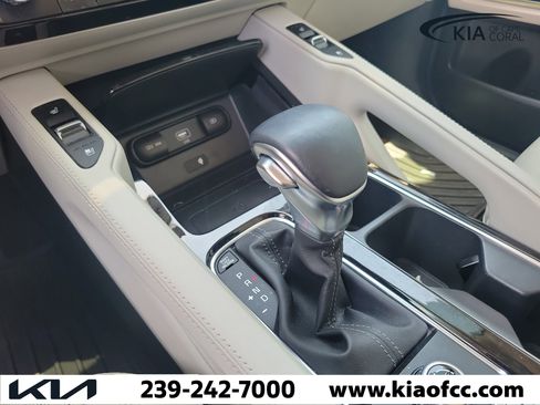 Certified 2022 Kia Telluride EX w/ EX Premium Package FWD image 31