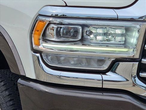 Used 2021 RAM 2500 Limited AWD/4WD image 4
