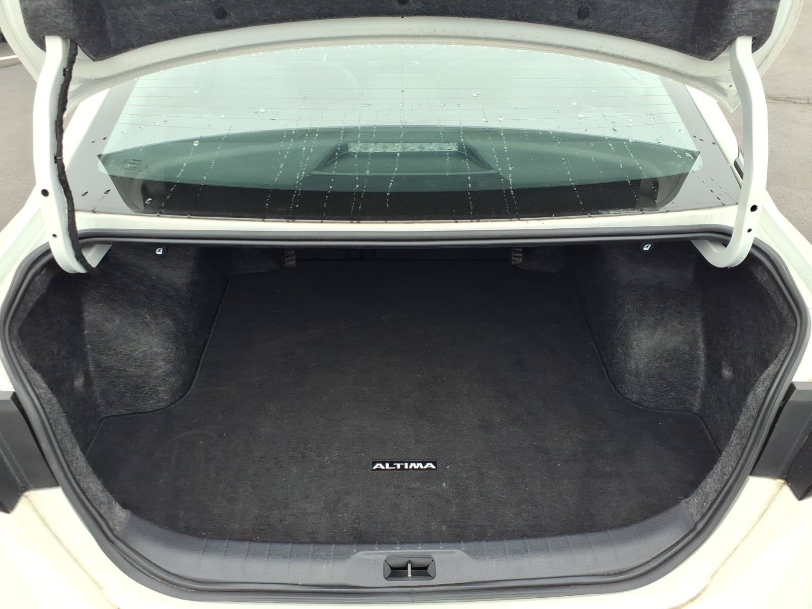 Used 2023 Nissan Altima 2.5 SR FWD image 11