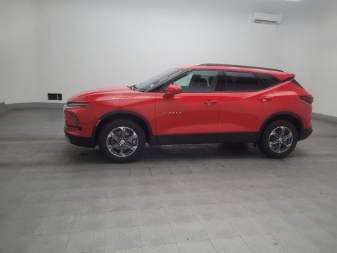 Used 2024 Chevrolet Blazer LT w/ Convenience Package FWD image 2