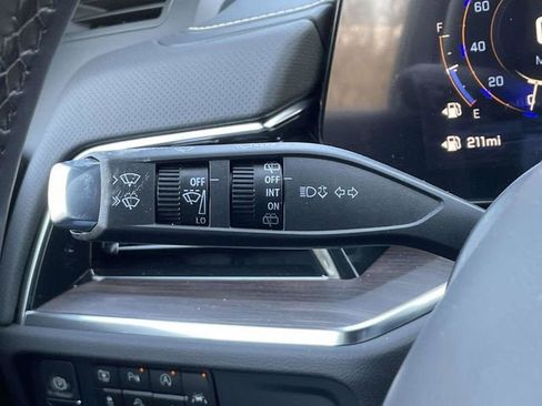 New 2026 Chevrolet Suburban Premier image 39