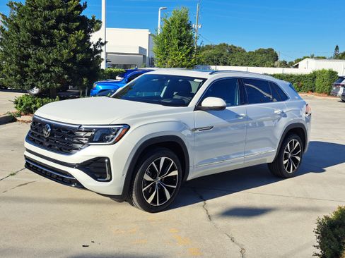 New 2026 Volkswagen Atlas Cross Sport SEL Premium R-Line AWD/4WD image 2