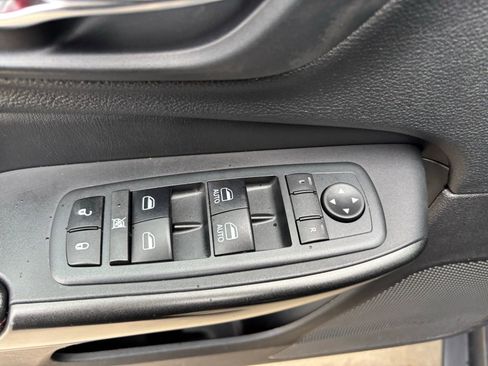 Used 2020 Jeep Cherokee Trailhawk w/ Cold Weather Group image 14